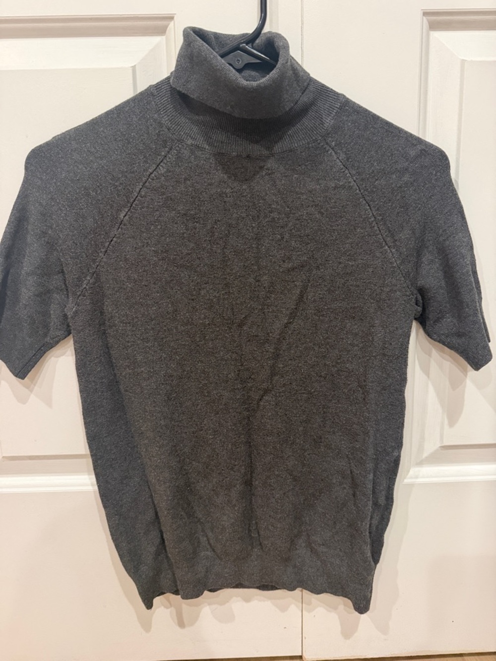 Premise Charcoal Ribbed Short-Sleeve Turtleneck